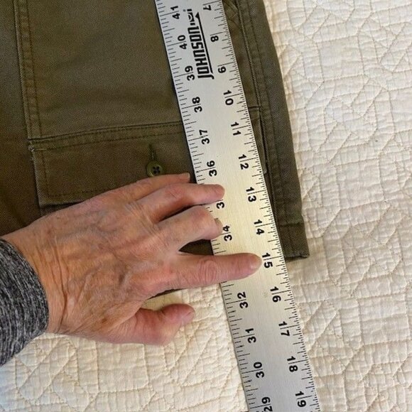 REI Coop Green Canvas Cargo Shorts size 12 Hiking Outdoors Trailsmith - Picture 6 of 10